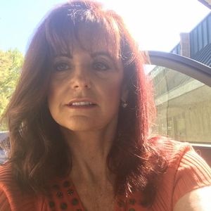 Meet your Posher, Deborah